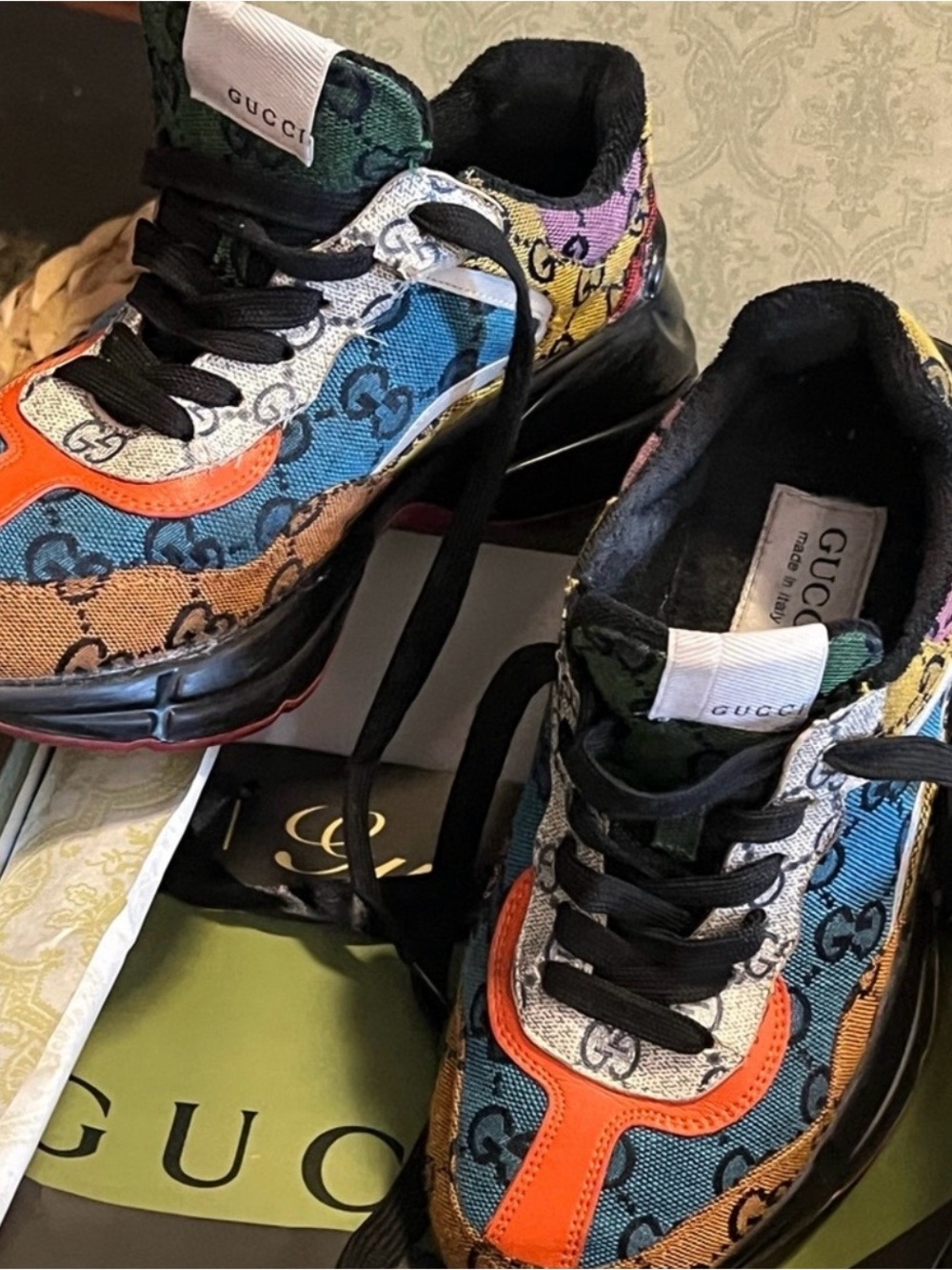 Gucci woman Colorful Logo Sneakers - Picture 3 of 9